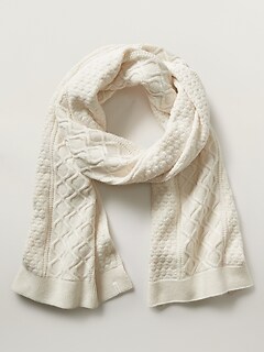 Cozy Does It Scarf | Athleta display picture 3