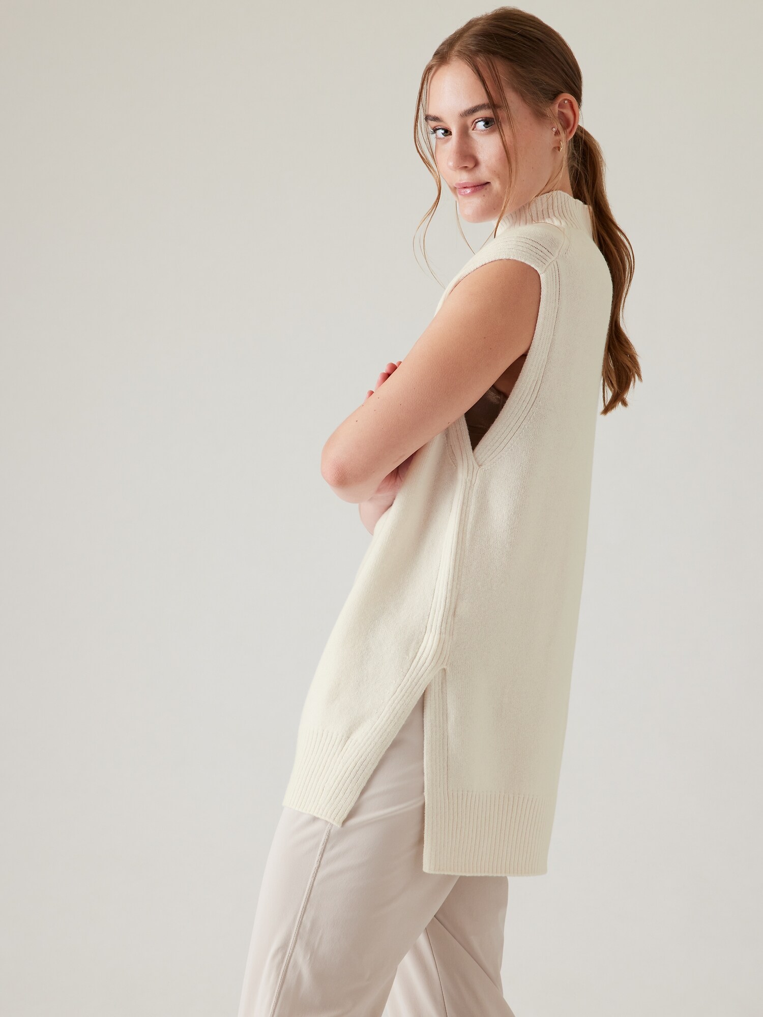 Cream sleeveless sweater sale