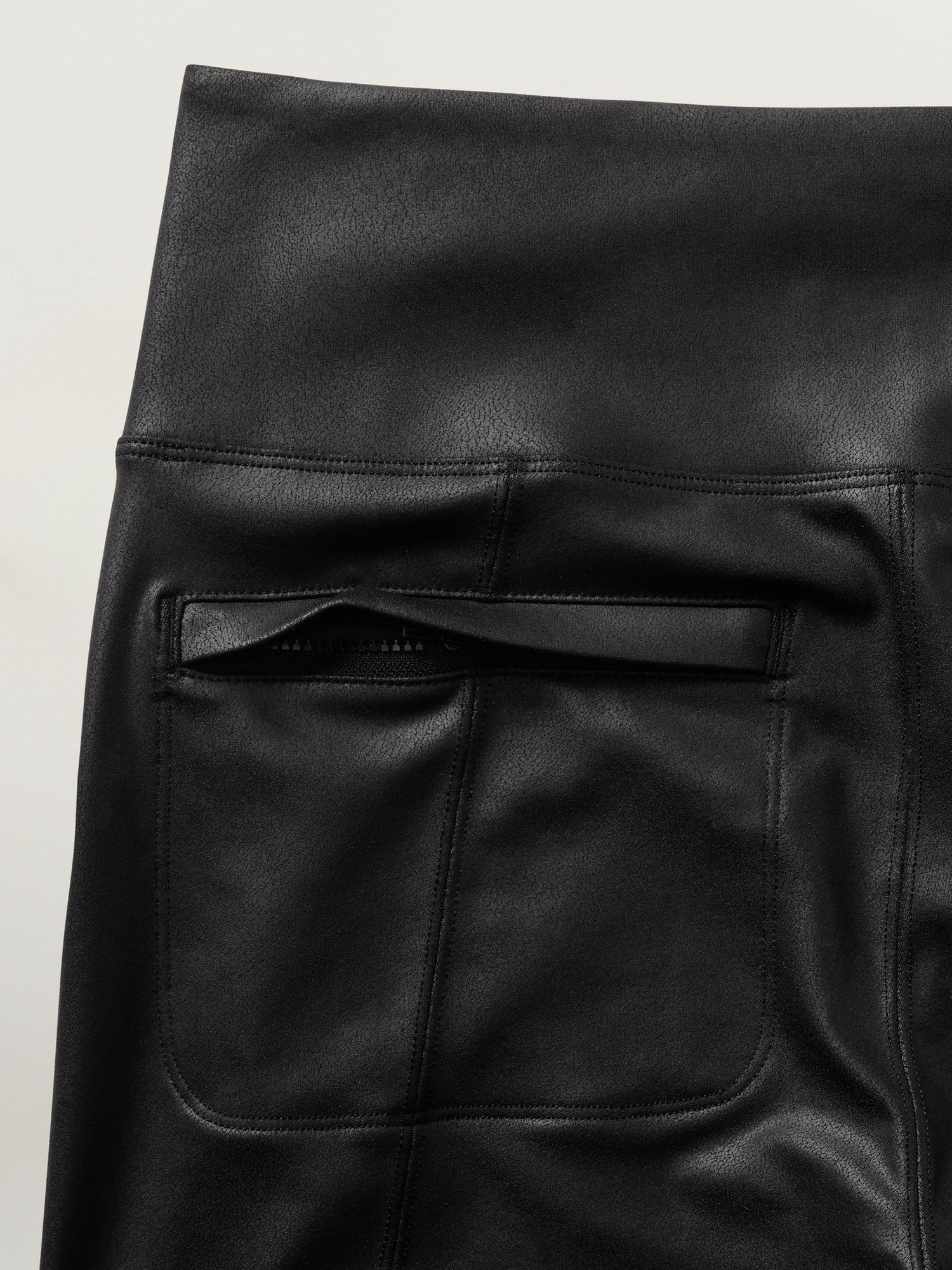 ATHLETA Size XS Black Gleam Tight 2.0 Leggings Faux Leather Style