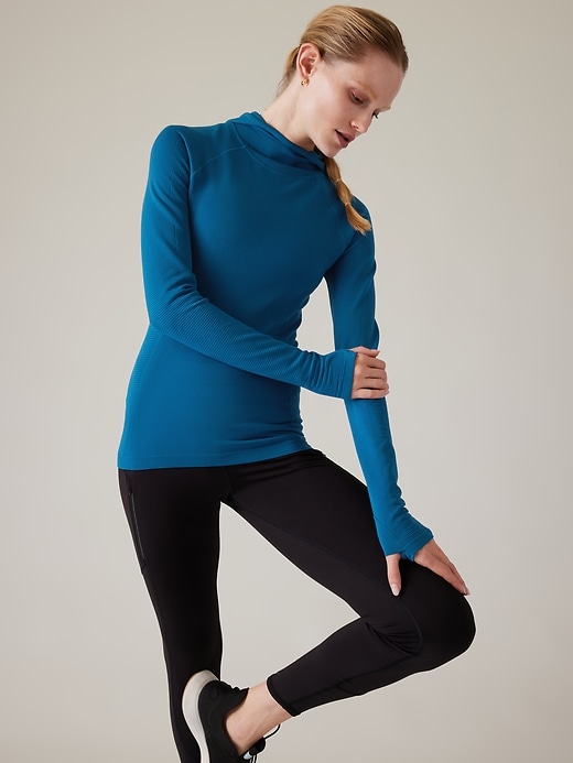 Image number 1 showing, Flurry Seamless Hoodie