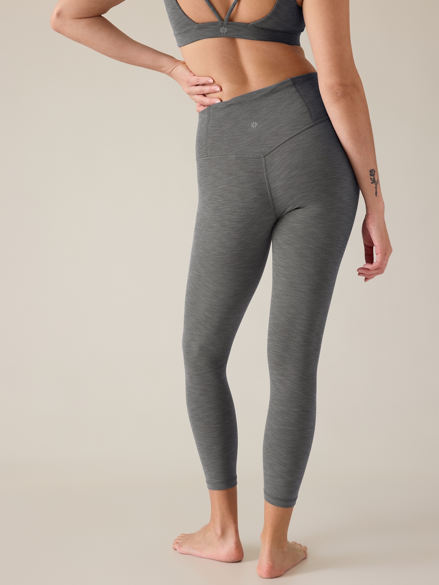 Lululemon Fabletics Women's Size XXS Mid Rise 7/8 Yoga Leggings Pants