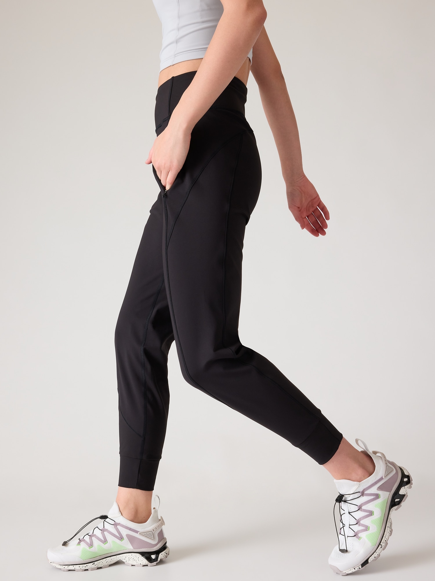 lululemon athletica, Pants & Jumpsuits, Lululemon Free Runner Crop  Leggings Size 6 Black Mesh