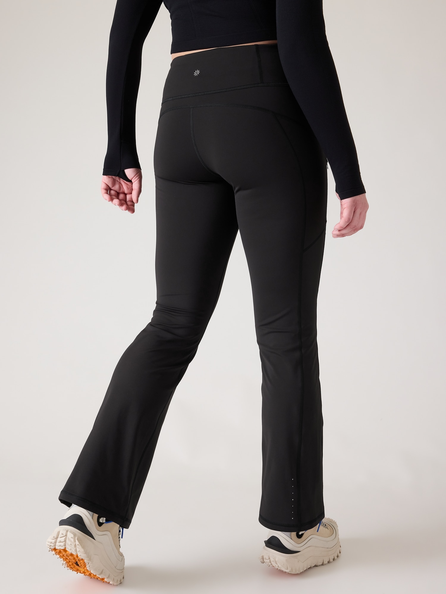 Lululemon Athletica Women Size 6 Groove Pant Boot Cut Black White Yoga Pants
