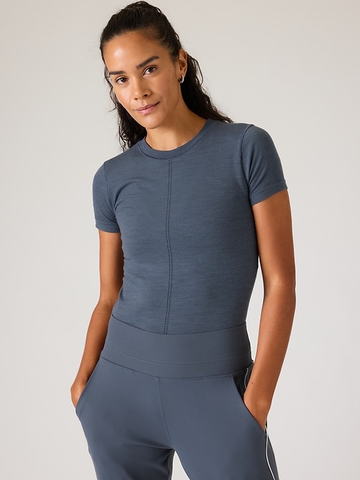 Image number 1 showing, Ascent Seamless Tee
