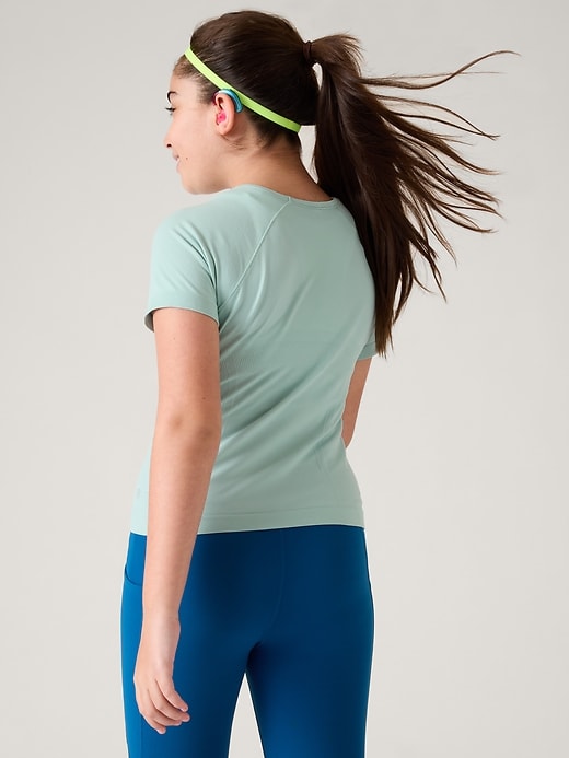 Image number 3 showing, Athleta Girl Power Up Seamless Sport Length Tee