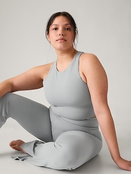 Athleta Concious Tank Crop Shirt Women's Large Yoga Top padded built in bra  - Conseil scolaire francophone de Terre-Neuve et Labrador