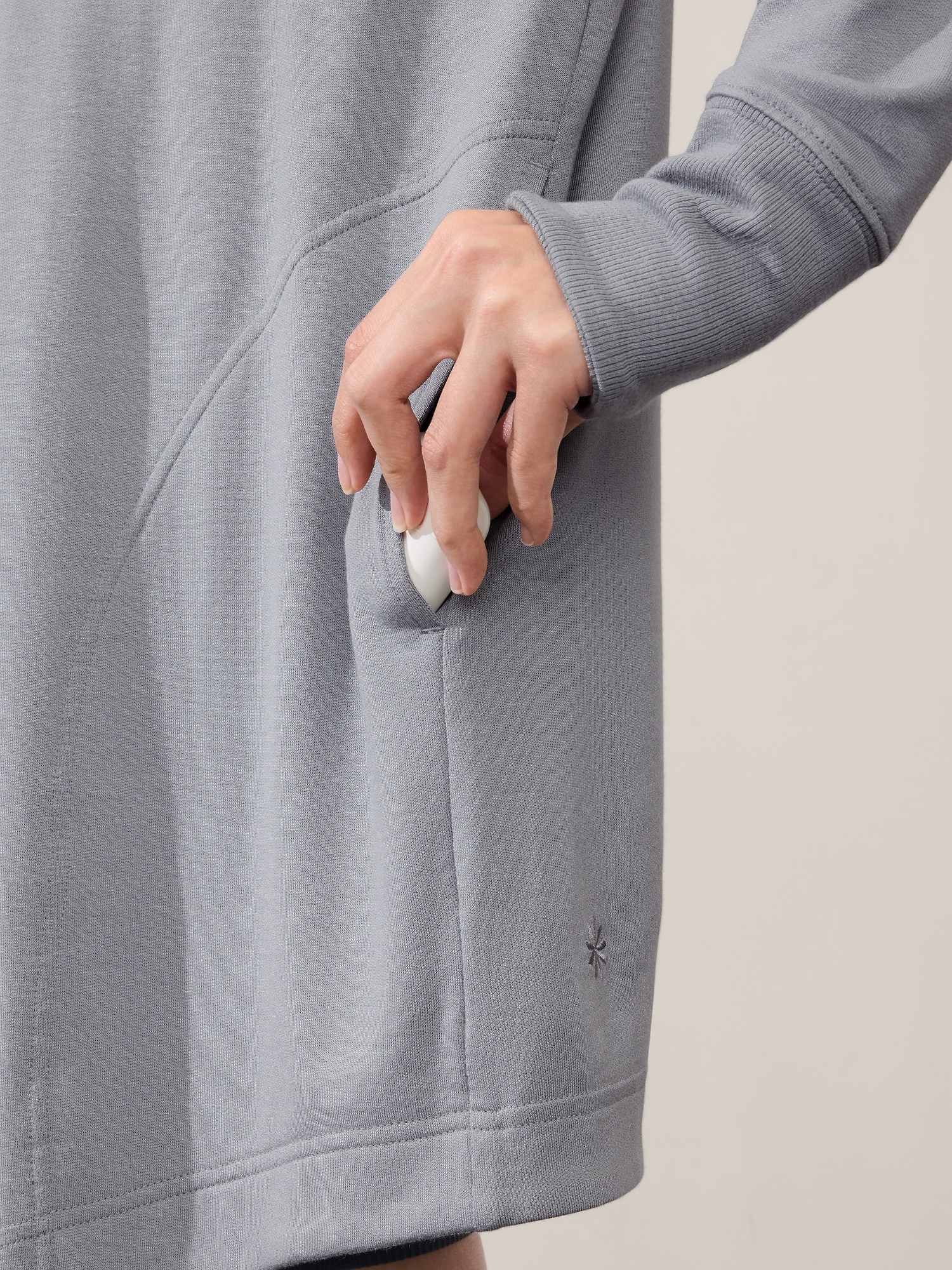 Lululemon Pullover Sweatshirt Womens 8 Gray Cotten Knit Side Zip Pocket