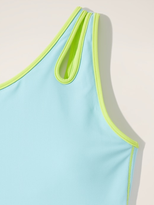 L'image numéro 2 présente Maillot de bain une pièce à découpes Athleta Girl