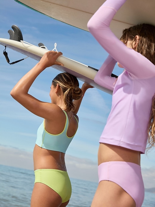 L'image numéro 6 présente Haut de bikini à découpes Athleta Girl