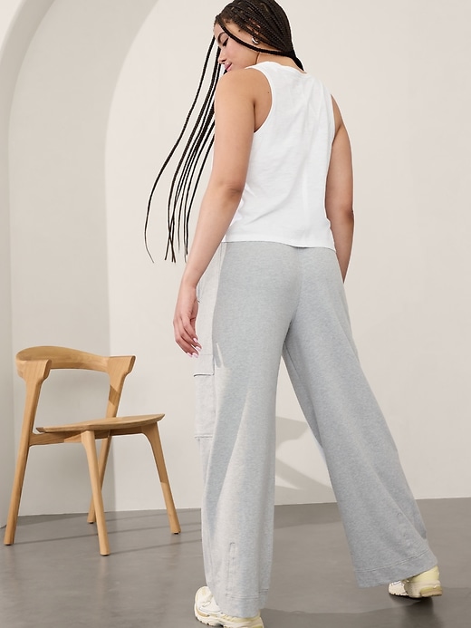 L'image numéro 8 présente Camisole en tissu flammé essentielle