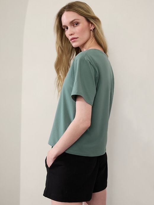 Image number 2 showing, Essential V-Neck Tee