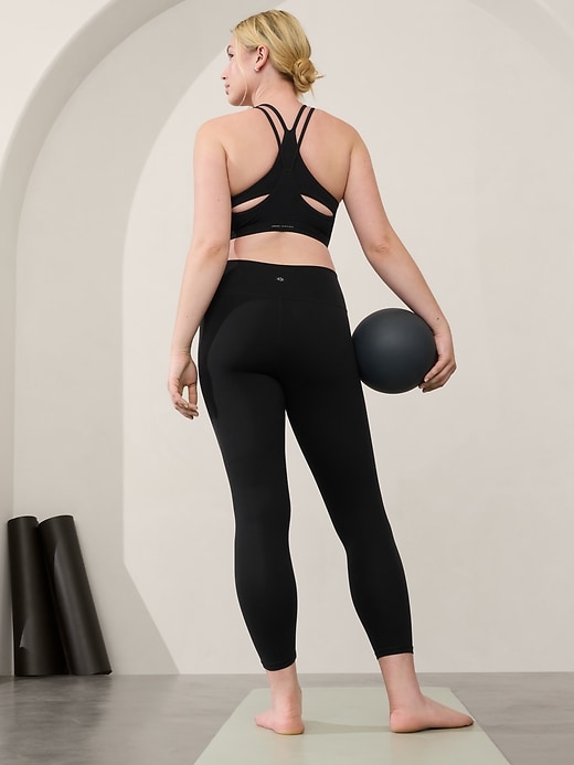 L'image numéro 8 présente Legging 7/8 à taille haute Transcend