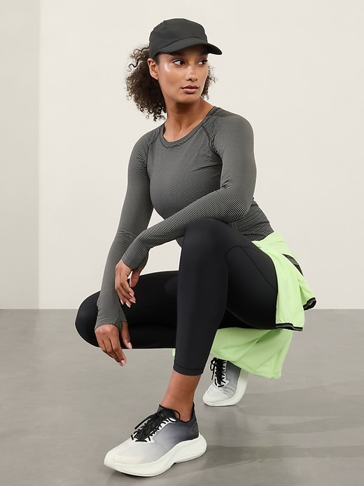 Image number 3 showing, Momentum Seamless Top