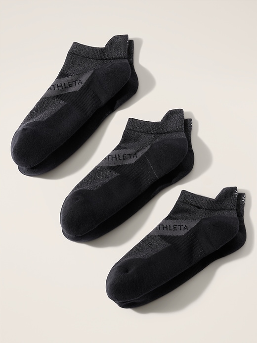 Voir une image plus grande du produit 1 de 3. Socquettes performance Athleta (3 paires)