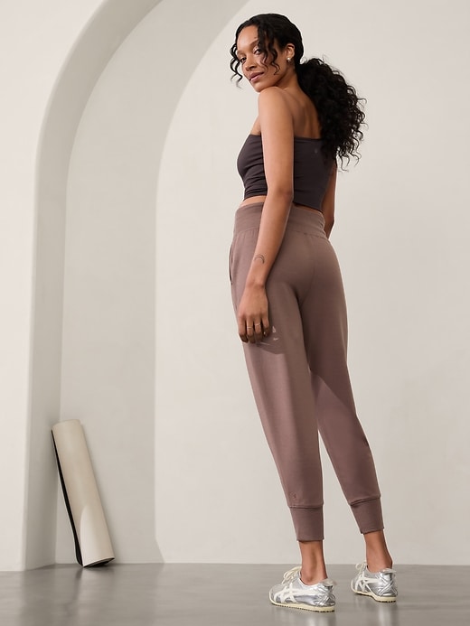 Image number 2 showing, Coaster Luxe High Rise Jogger