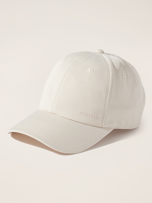 L'image numéro 2 présente Casquette satinée Athleta