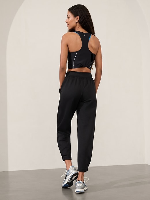 L'image numéro 5 présente Pantalon de jogging à taille moyenne Allure