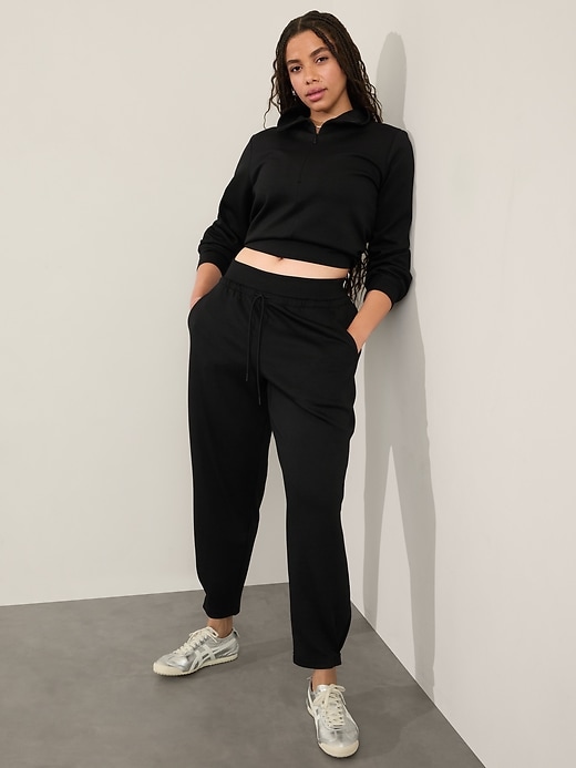 L'image numéro 7 présente Pantalon de jogging à taille moyenne Allure