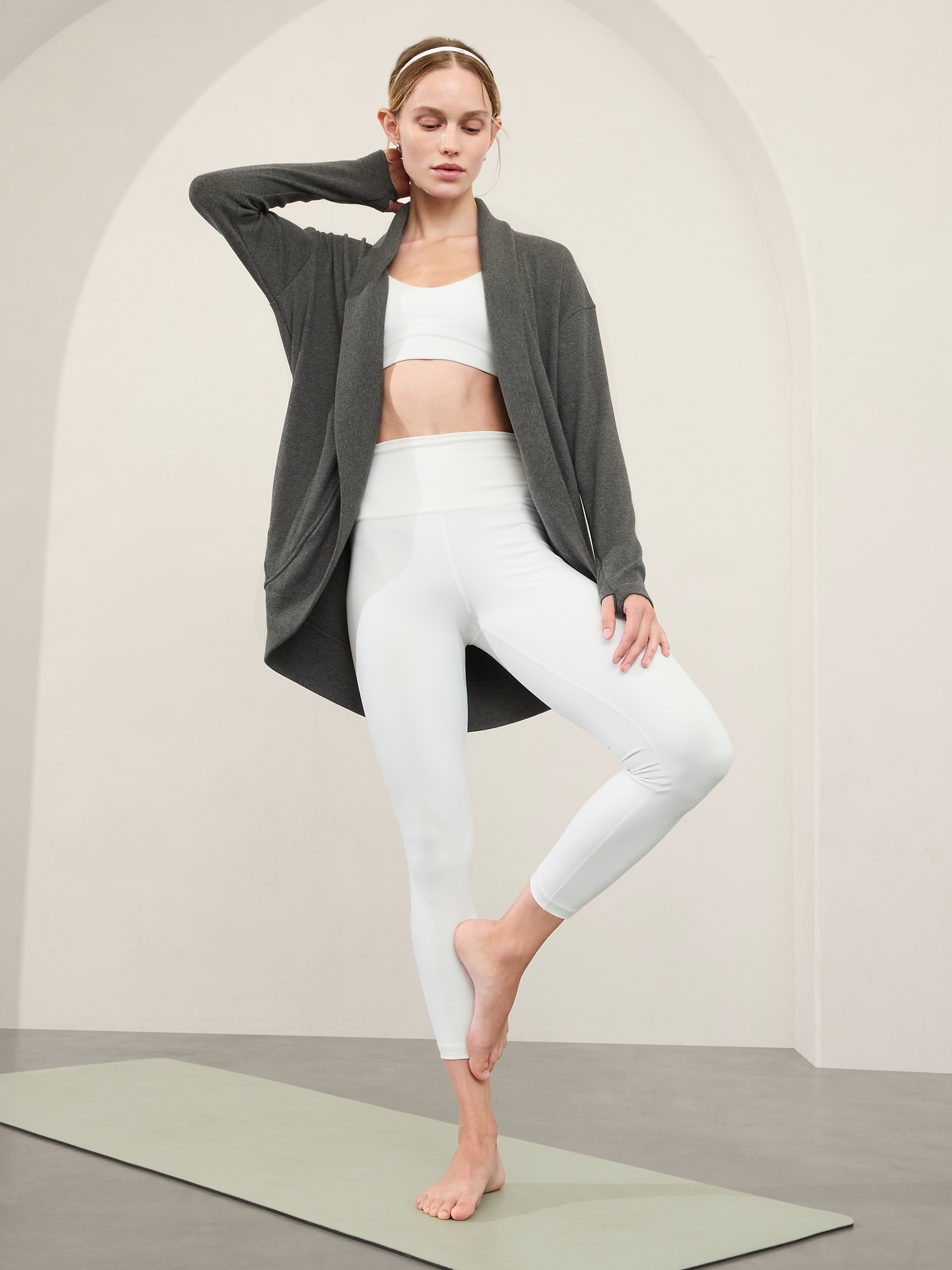 Presence Cocoon Wrap - Gray