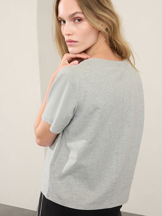 Image number 4 showing, Essential V-Neck Tee