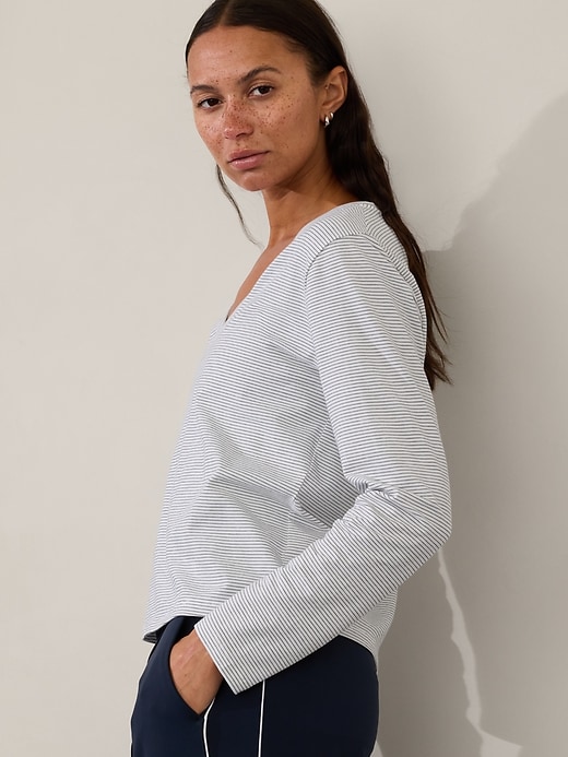 Image number 5 showing, Essential V-Neck Top