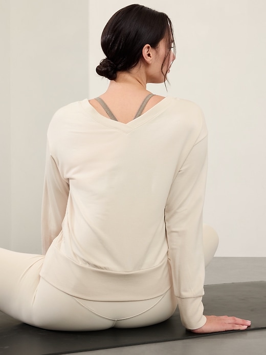 Image number 8 showing, Tranquil Sweatshirt