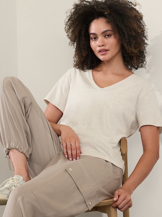 Image number 6 showing, Essential V-Neck Tee