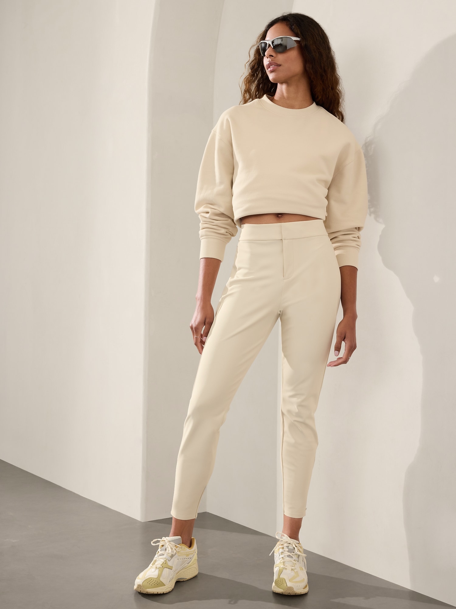 Stellar Mid Rise Slim Pant