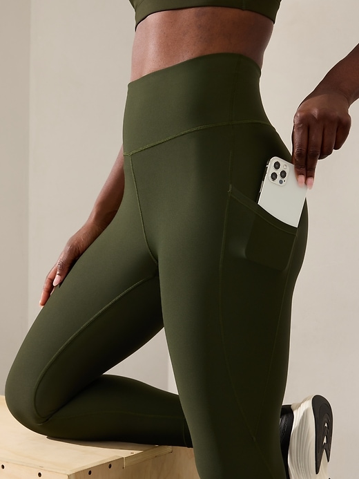 L'image numéro 6 présente Legging 7/8 à taille haute et poches dissimulées Interval