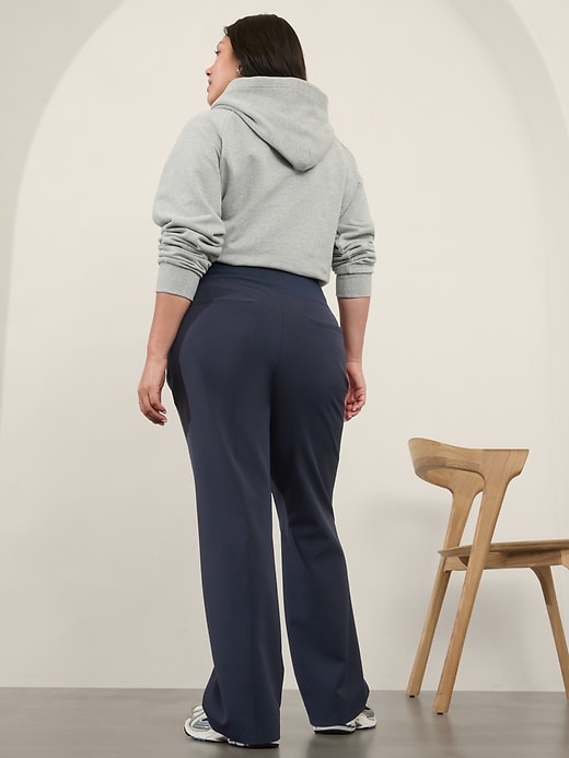 L'image numéro 8 présente Pantalon évasé à taille haute Endless