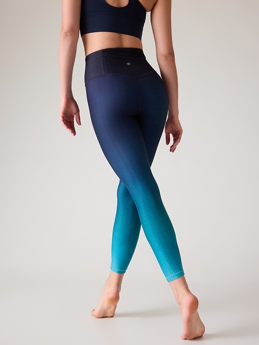 L'image numéro 3 présente Legging 7/8 à taille très haute Elation