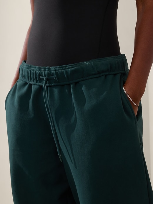 L'image numéro 5 présente Pantalon de jogging en molleton à taille haute Forever