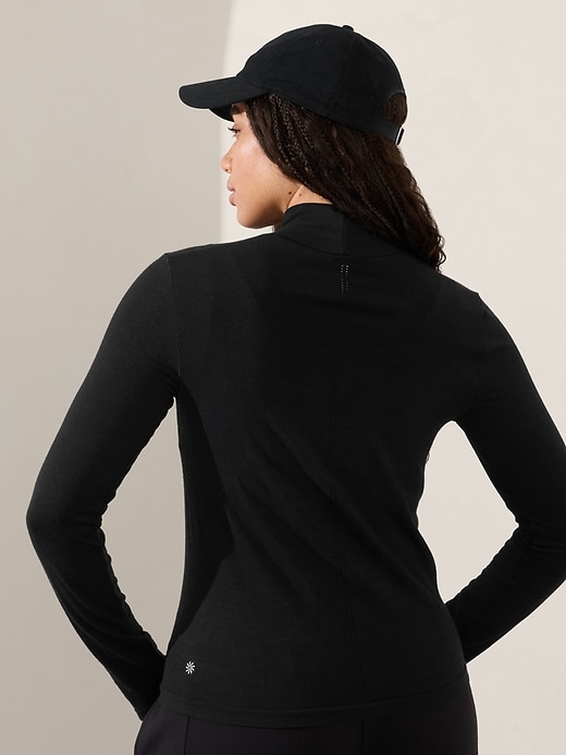 Image number 8 showing, Ascent Seamless Turtleneck