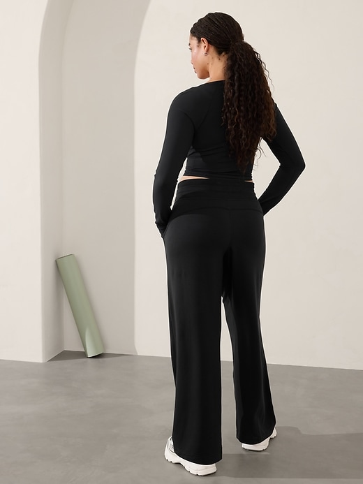 L'image numéro 8 présente Pantalon à taille moyenne Balance