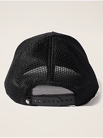 Voir une image plus grande du produit 3 de 3. Casquette de camionneur Athleta