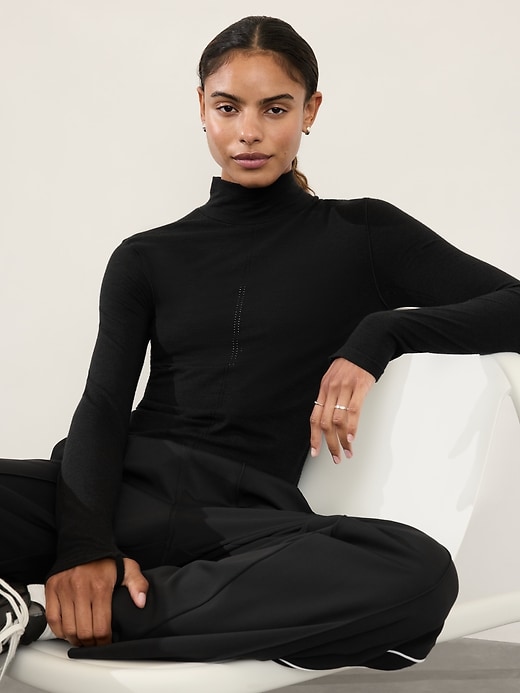 Image number 1 showing, Ascent Seamless Turtleneck