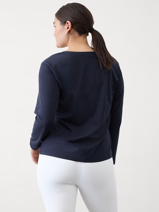 Image number 6 showing, Essential Long V-Neck Top