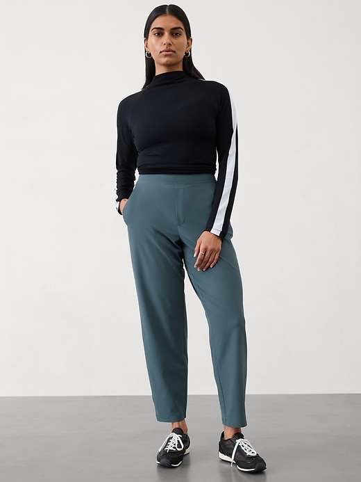 L'image numéro 5 présente Pantalon à taille moyenne longueur cheville Brooklyn