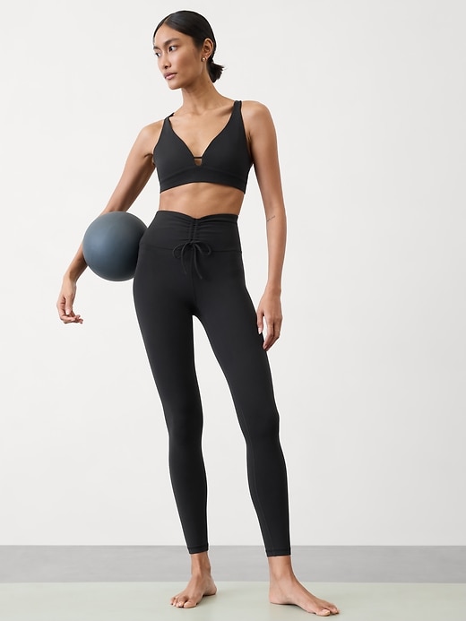 L'image numéro 1 présente Legging à taille très haute cintrée Elation