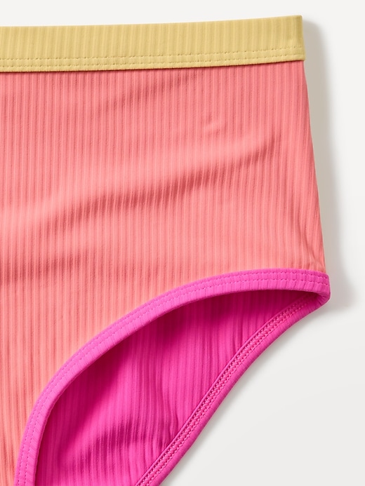 L'image numéro 4 présente Bas de maillot côtelé réversible à taille haute Athleta Girl