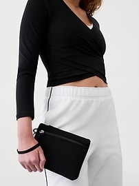 Image number 2 showing, Diem Pouch