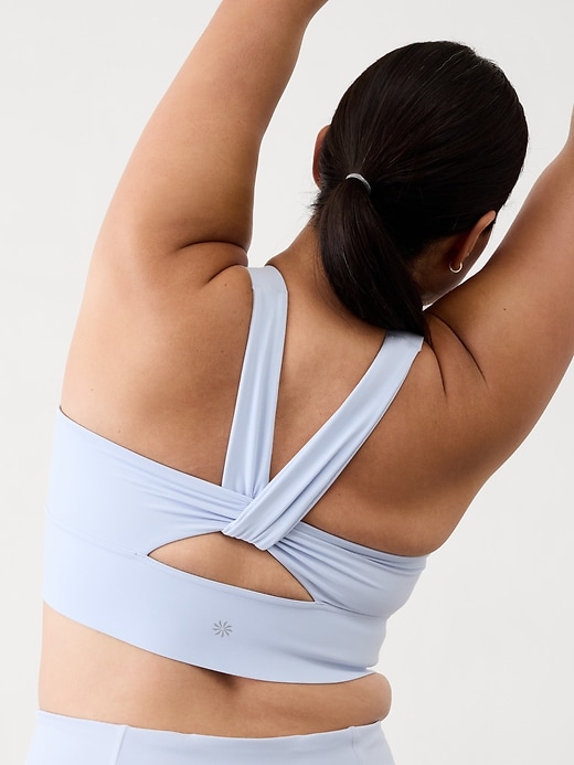 Image number 5 showing, Warrior Twist Longline Sports Bra D-DD