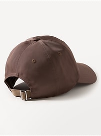 Voir une image plus grande du produit 3 de 3. Casquette satinée Athleta