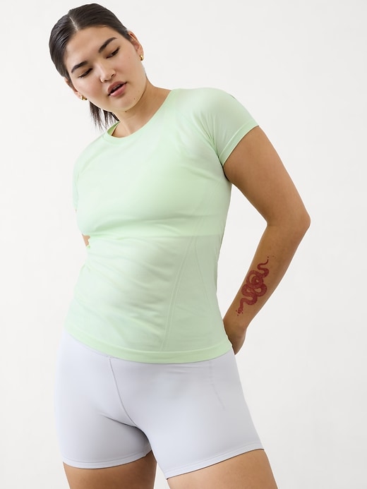 Image number 5 showing, Momentum Seamless Tee