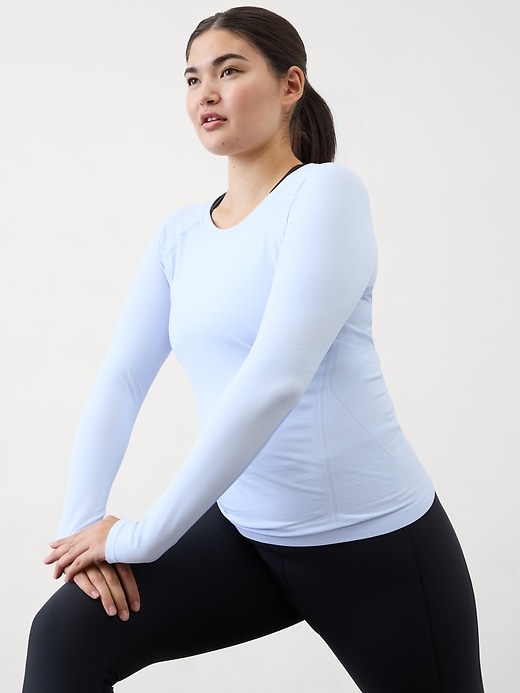 Image number 5 showing, Momentum Seamless Top