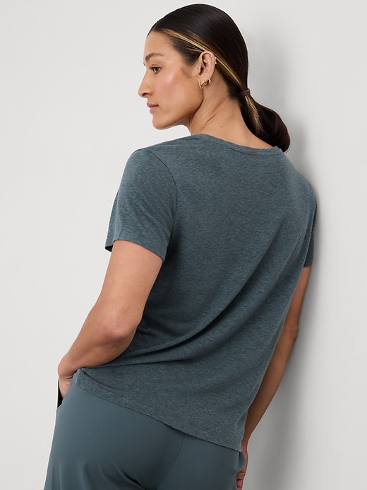 Image number 2 showing, Getaway Linen Blend V-Neck Tee