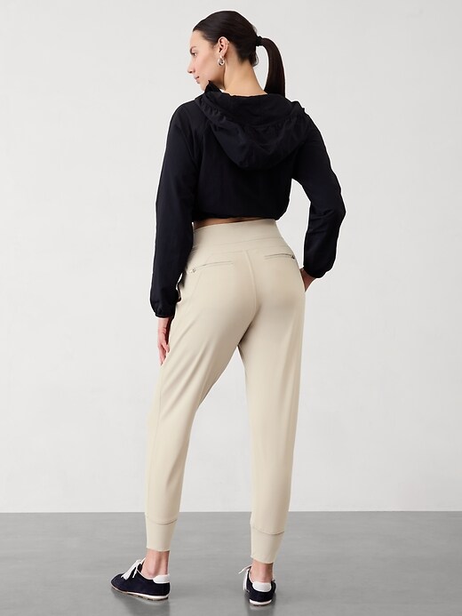Image number 7 showing, Venice High Rise Jogger