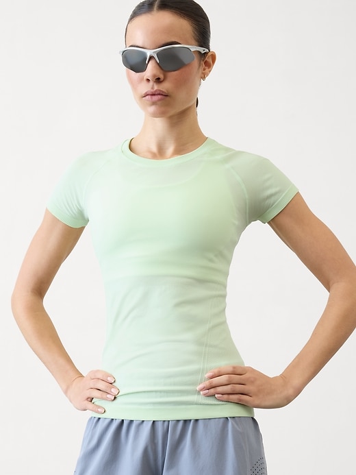 Image number 5 showing, Momentum Seamless Tee