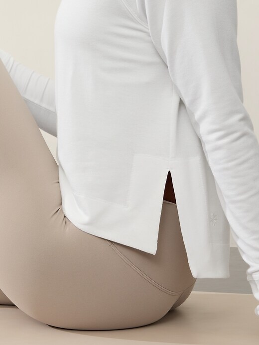 Image number 1 showing, Coaster Luxe Recover High Hip Sweatshirt