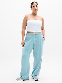 Seasoft Mid Rise Straight Pant